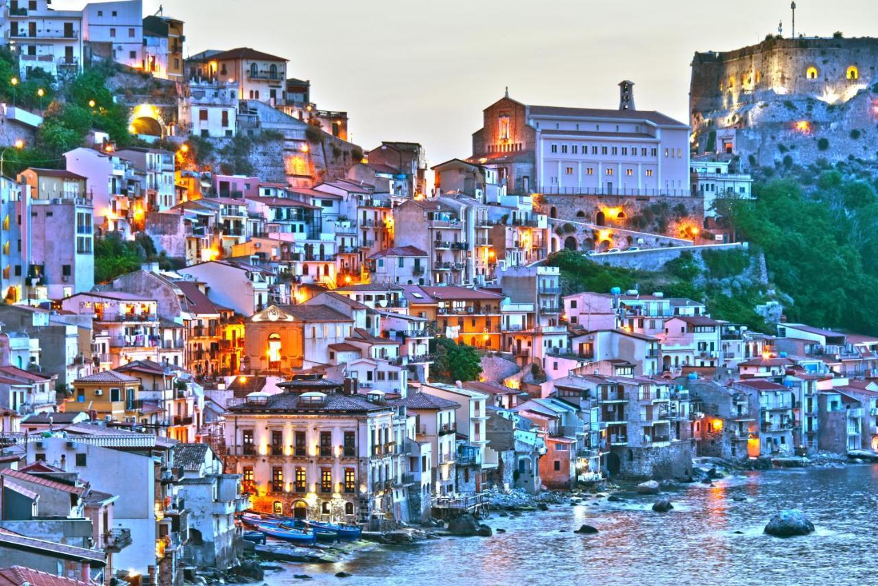 My House Urban Luxury B&B Reggio di Calabria Exteriör bild