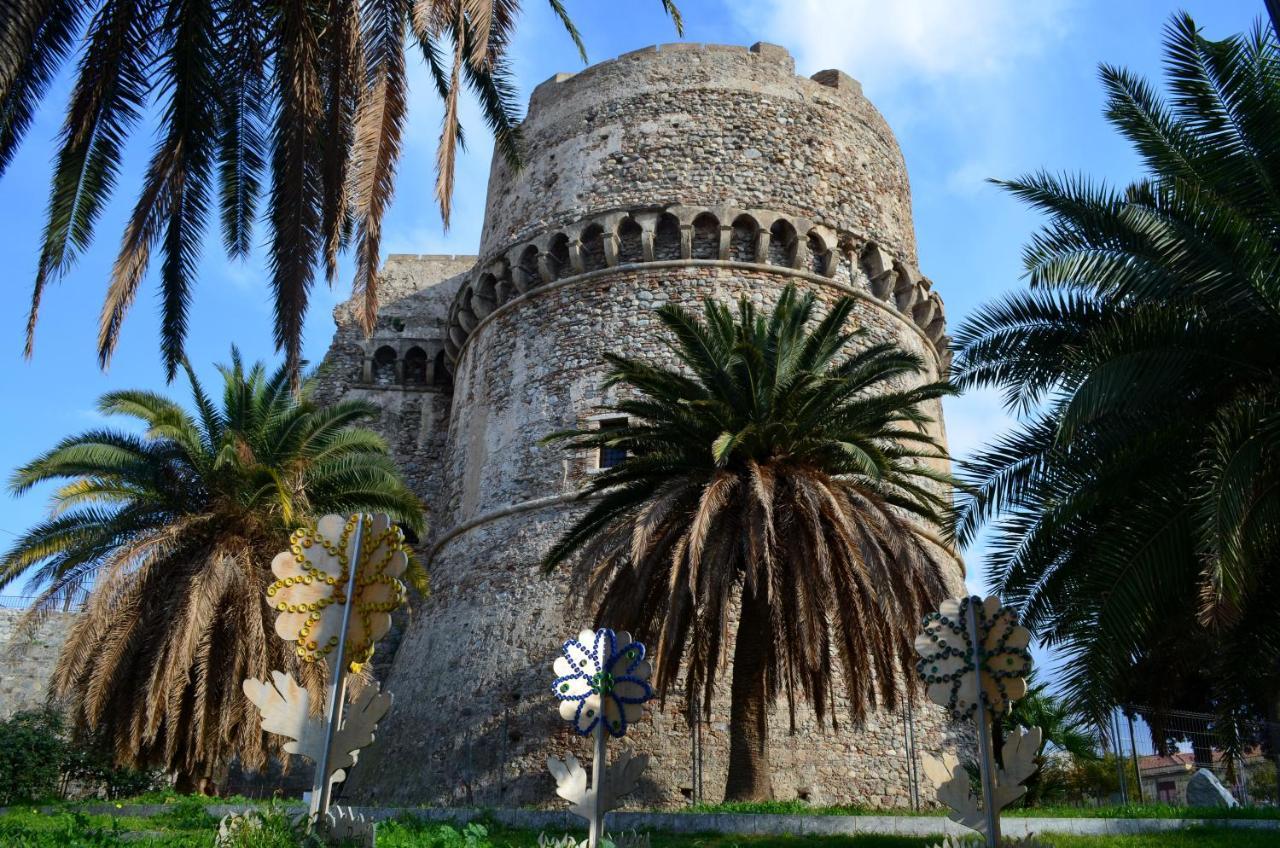 My House Urban Luxury B&B Reggio di Calabria Exteriör bild